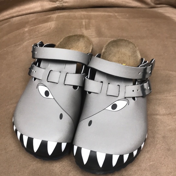 kids shark clogs